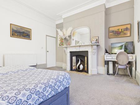 1 bedroom Flat to let in Leeds Road, Harrogate, HG2