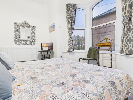 1 bedroom Flat to let in Leeds Road, Harrogate, HG2