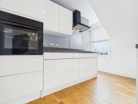 1 bedroom Flat to let in Heywood Road, Harrogate, HG2