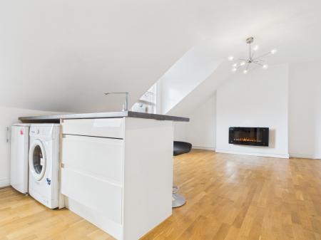 1 bedroom Flat to let in Heywood Road, Harrogate, HG2