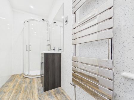 2 bedroom Flat to let in Ripon Road, Harrogate, HG1