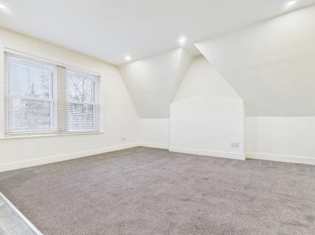 2 bedroom Flat to let in Ripon Road, Harrogate, HG1