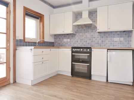 3 bedroom End of terrace house to let in Alexandra Grove, Knaresborough, HG5