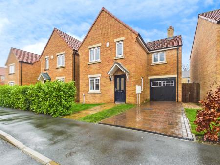 Scampston Drive, Beckwithshaw, HG3