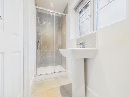 4 bedroom Detached house to let in Scampston Drive, Beckwithshaw, HG3