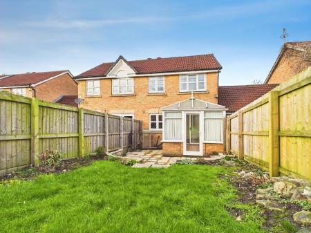 3 bedroom Town house to let in Jenny Field Drive, Harrogate, HG3