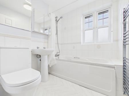 3 bedroom Town house to let in Jenny Field Drive, Harrogate, HG3