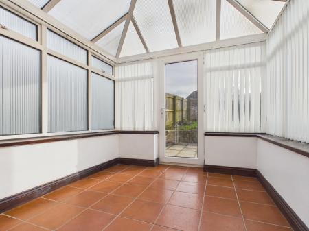 3 bedroom Town house to let in Jenny Field Drive, Harrogate, HG3