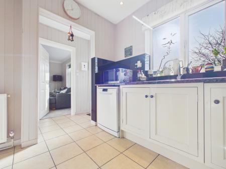 3 bedroom Terraced House to let in St Andrews Crescent, Harrogate, HG2
