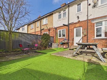 3 bedroom Terraced House to let in St Andrews Crescent, Harrogate, HG2