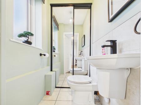 3 bedroom Terraced House to let in St Andrews Crescent, Harrogate, HG2