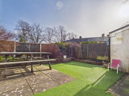 3 bedroom Terraced House to let in St Andrews Crescent, Harrogate, HG2