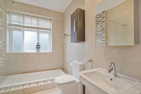 2 bedroom Flat to let in Kent Road, Harrogate, HG1