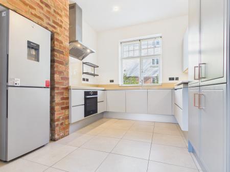 2 bedroom Flat to let in Kent Road, Harrogate, HG1