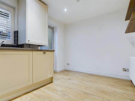 2 bedroom Town house to let in Somerset Road, Harrogate, HG2