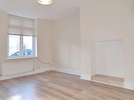 3 bedroom Terraced House to let in Avenue Grove, Starbeck, Harrogate, HG2