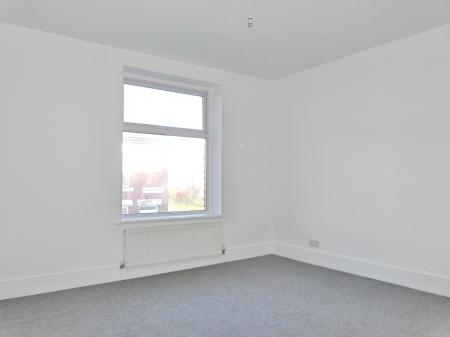 3 bedroom Terraced House to let in Avenue Grove, Starbeck, Harrogate, HG2