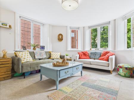 2 bedroom Flat to let in Springfield Avenue, Harrogate, HG1