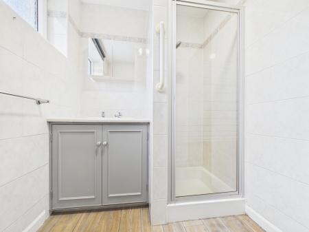 2 bedroom Bungalow to let in Shelley Court, Harrogate, HG1