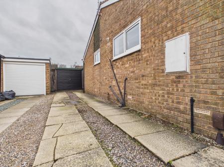 2 bedroom Bungalow to let in Shelley Court, Harrogate, HG1