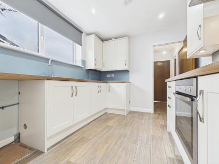 2 bedroom Bungalow to let in Shelley Court, Harrogate, HG1