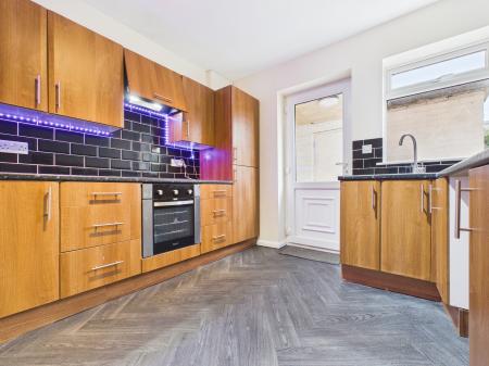 3 bedroom Terraced House to let in Walworth Avenue, Harrogate, HG2