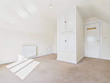 3 bedroom Flat to let in Woodside, Harrogate, HG1