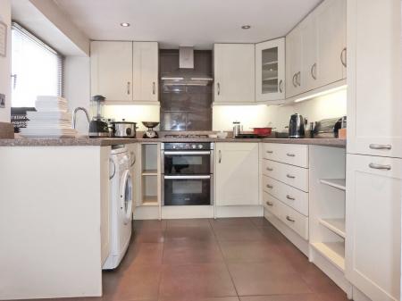 2 bedroom Terraced House to let in Unity Grove, Harrogate, HG1