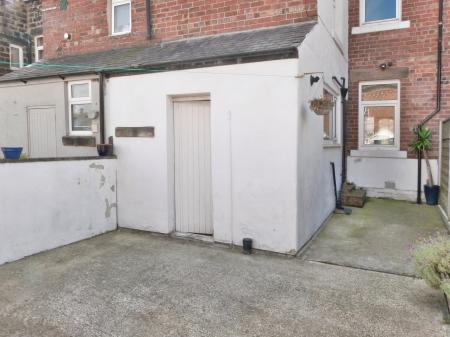 2 bedroom Terraced House to let in Unity Grove, Harrogate, HG1