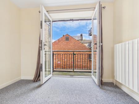 2 bedroom Flat to let in Mowbray Square, Harrogate, HG1