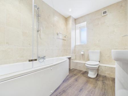 2 bedroom Flat to let in Mowbray Square, Harrogate, HG1