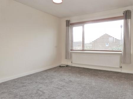 1 bedroom Flat to let in Albany Avenue, Harrogate, HG1