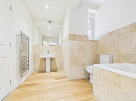 3 bedroom Duplex to let in Lancaster Road, Harrogate, HG2