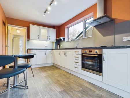 2 bedroom Bungalow to let in Dryden Close, Harrogate, HG1