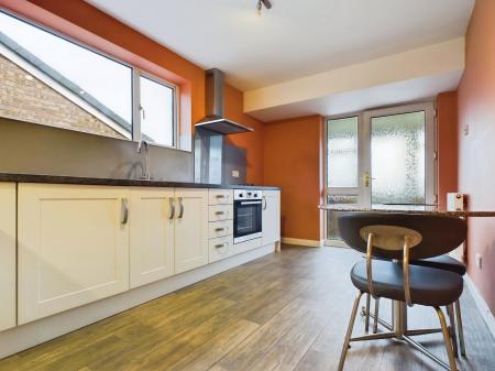2 bedroom Bungalow to let in Dryden Close, Harrogate, HG1