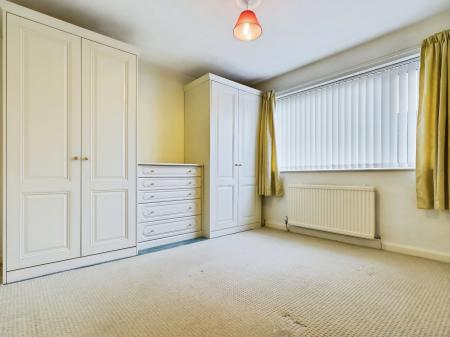 2 bedroom Bungalow to let in Dryden Close, Harrogate, HG1