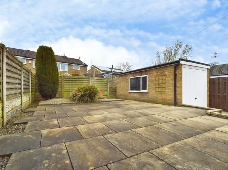 2 bedroom Bungalow to let in Dryden Close, Harrogate, HG1