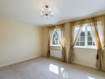 4 bedroom Detached house to let in Bogs Lane, Harrogate, HG1