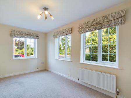 4 bedroom Detached house to let in Bogs Lane, Harrogate, HG1