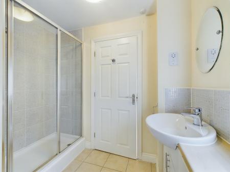 4 bedroom Detached house to let in Bogs Lane, Harrogate, HG1