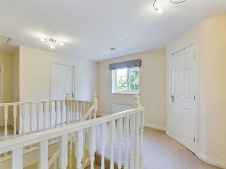 4 bedroom Detached house to let in Bogs Lane, Harrogate, HG1