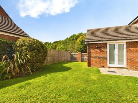 4 bedroom Detached house to let in Bogs Lane, Harrogate, HG1