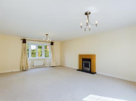 4 bedroom Detached house to let in Bogs Lane, Harrogate, HG1