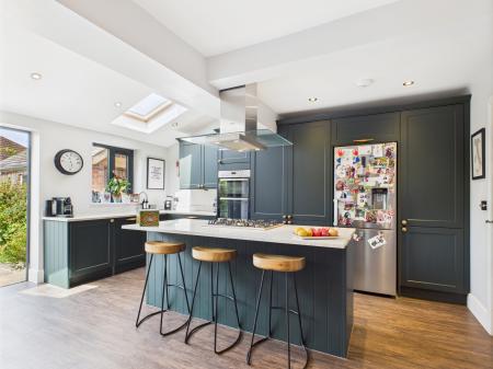3 bedroom Semi-detached house to let in St Johns Drive, Harrogate, HG1