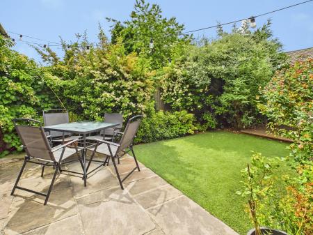 3 bedroom Semi-detached house to let in St Johns Drive, Harrogate, HG1