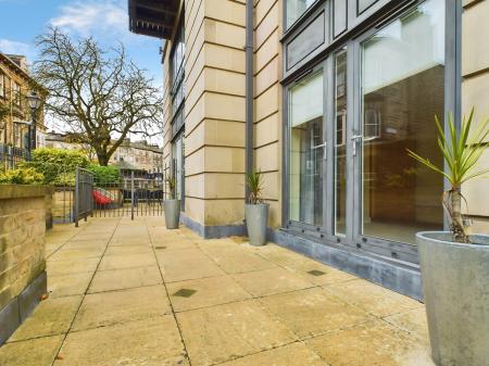 2 bedroom Apartment to let in Montpellier Road, Harrogate, HG1