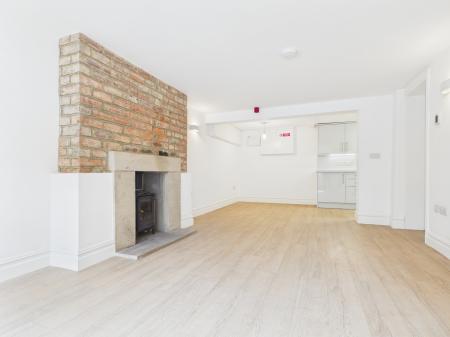 1 bedroom Flat to let in Harlow Moor Drive, Harrogate, HG2