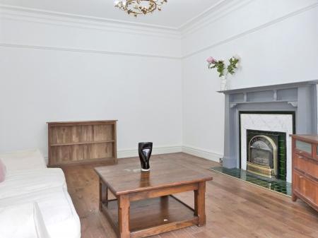2 bedroom Flat to let in St Georges Road, Harrogate, HG2