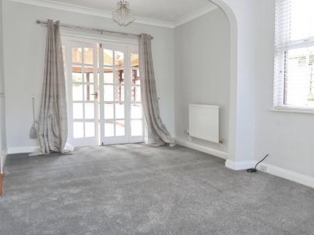4 bedroom Detached house to let in Harrogate Road, Ripon, HG4