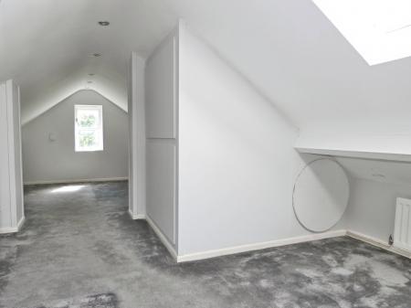 4 bedroom Detached house to let in Harrogate Road, Ripon, HG4